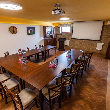 Borhotel Sziluett Farkasmaly Gyöngyös Εξωτερικό φωτογραφία